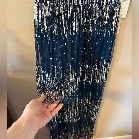 Pisarro night beaded navy tiered gown size 2 nwt - Picture 6 of 8